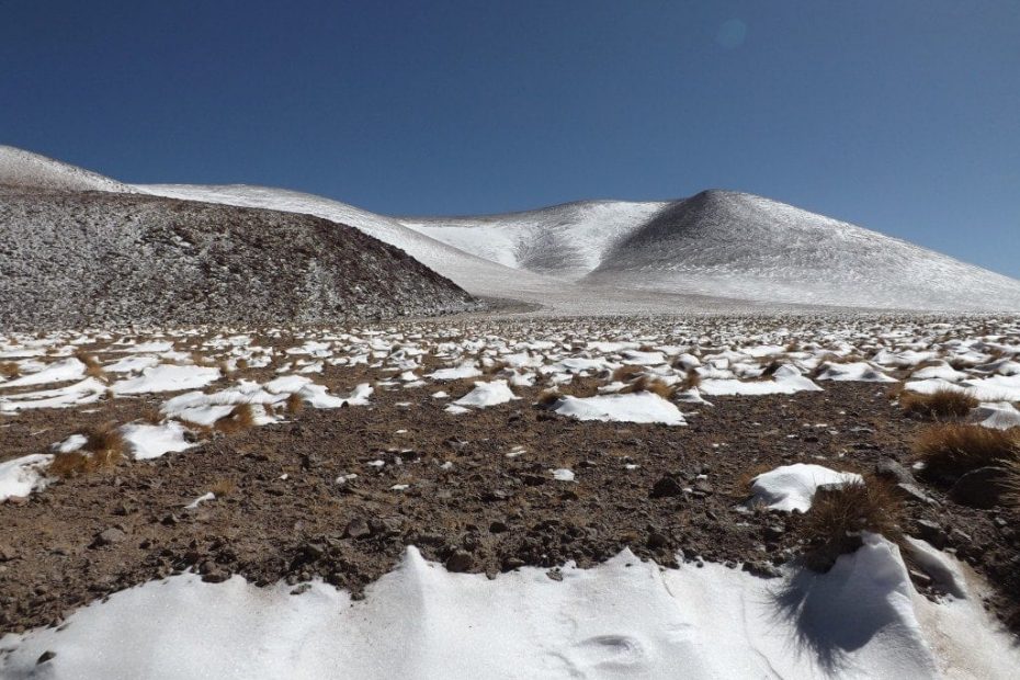 Salar de Uyuni Tour, Day Two - Lakes and Mountains