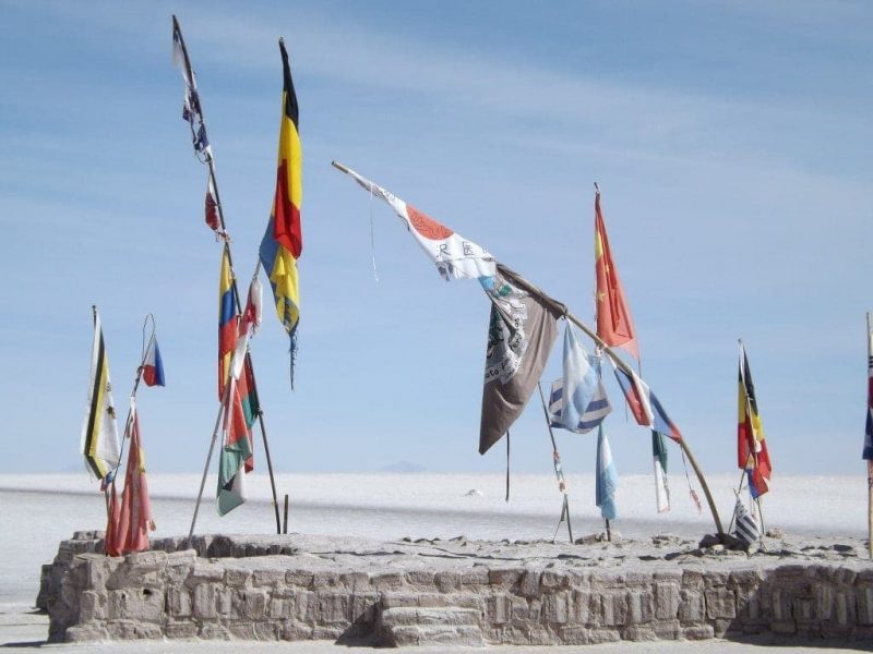 Salar Day Four, Flags