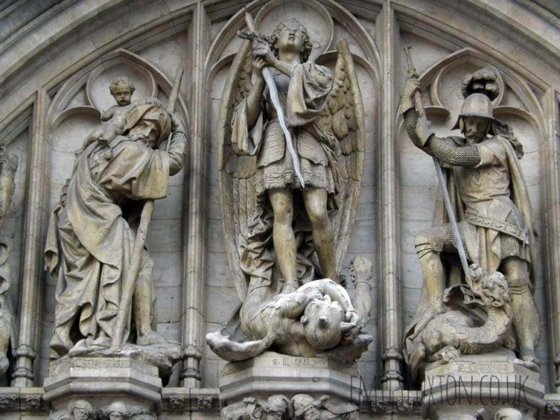 Statues on the Hotel du Ville in Brussels
