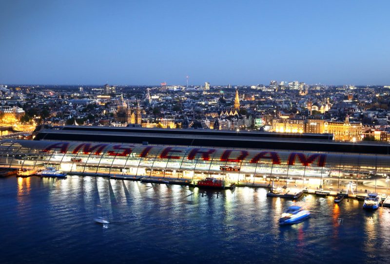 amsterdam train station