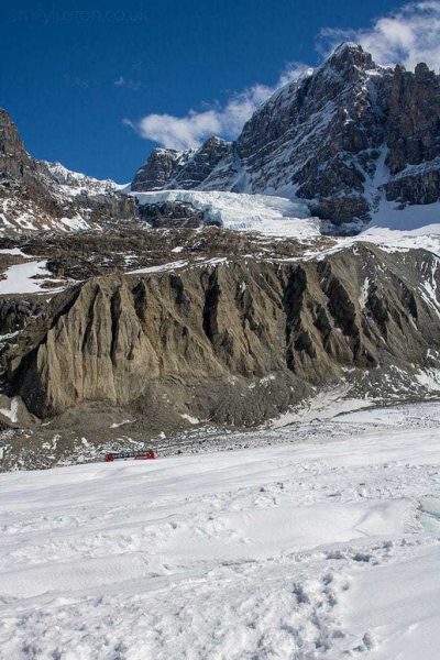 Highlights of the Icefields Parkway with Trek America